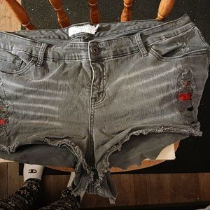 Torrid embroidery rose shorts